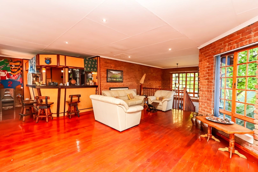 4 Bedroom Property for Sale in Ifafi North West